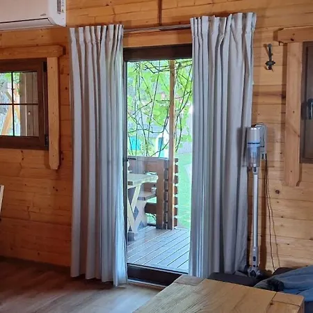 Letniskowy Zacisze Pod Sosnami Feriehus *